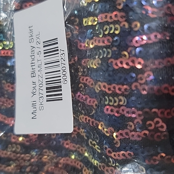 Fun Sequined Skirt - Picture 5 of 8